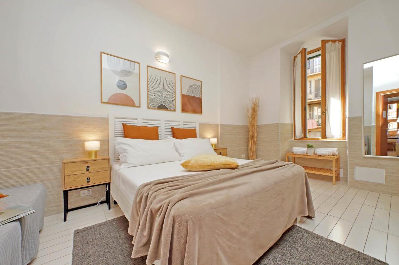 Opera Inn Suites - Rooms And Apartments ローマ エクステリア 写真