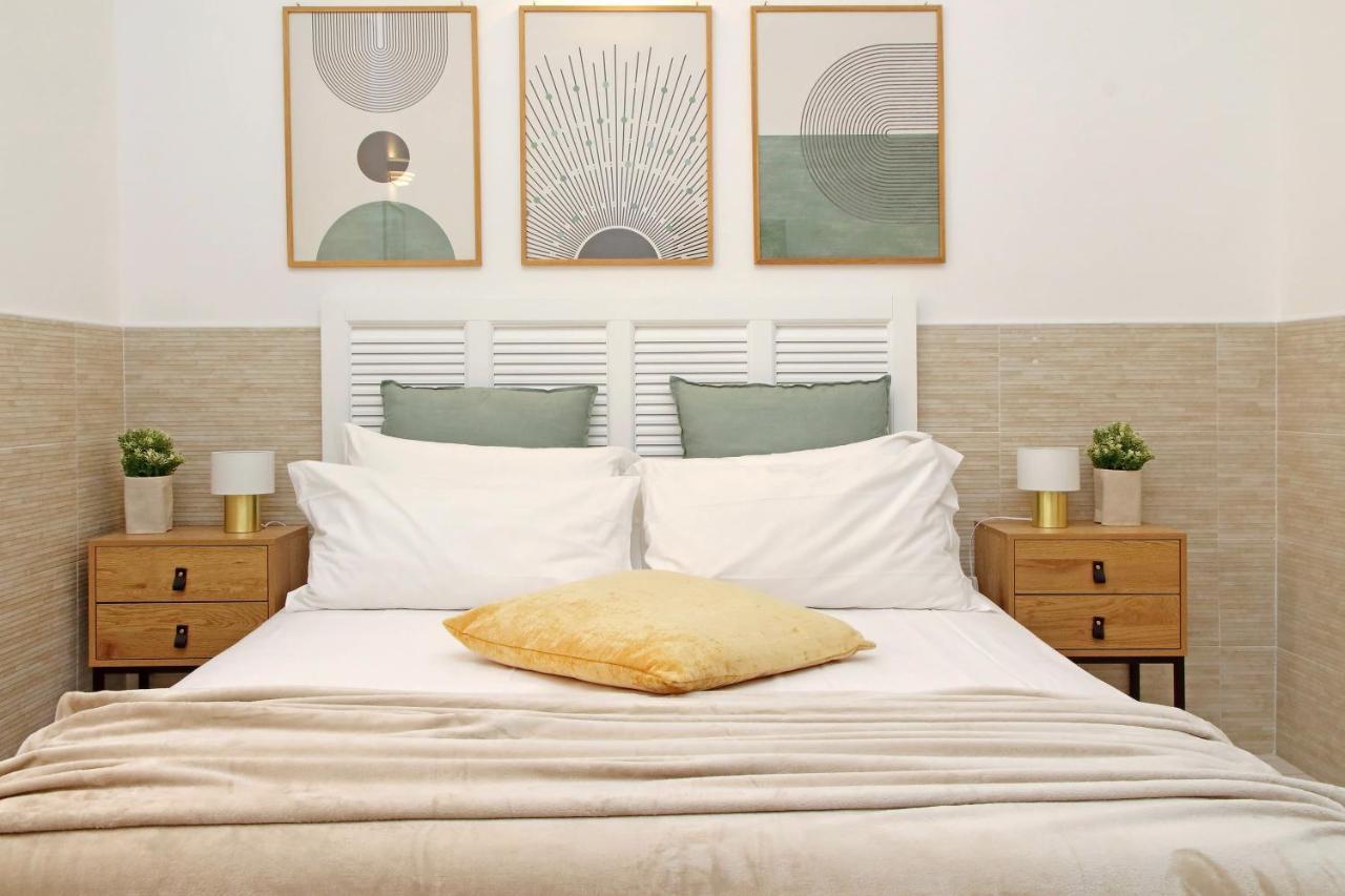 Opera Inn Suites - Rooms And Apartments ローマ エクステリア 写真