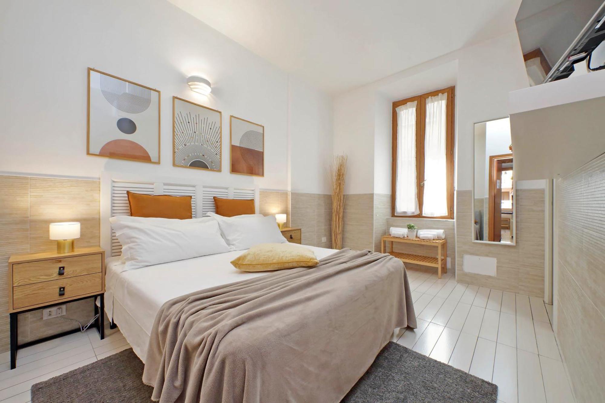 Opera Inn Suites - Rooms And Apartments ローマ エクステリア 写真